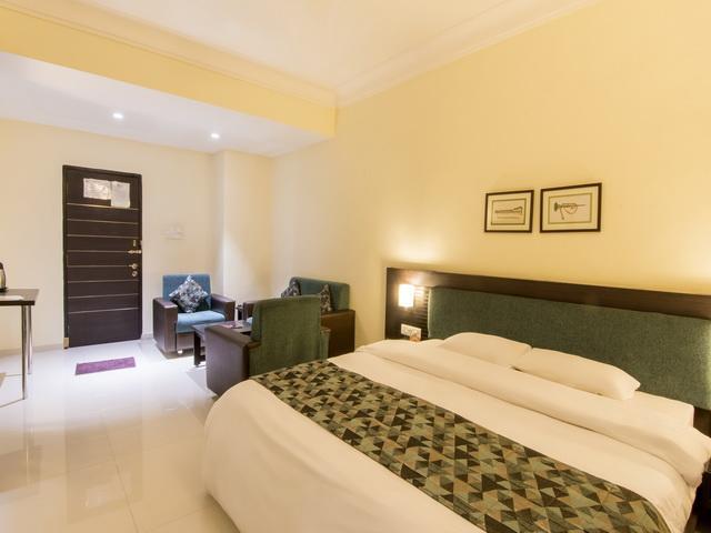 Hotel The Westend Ahmedabad Exterior photo